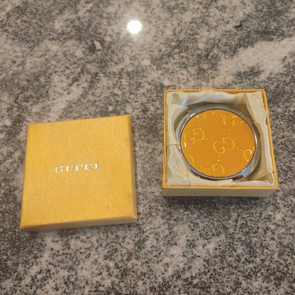 Vintage Gucci Compact Mirror with Box - Picture 4 of 16